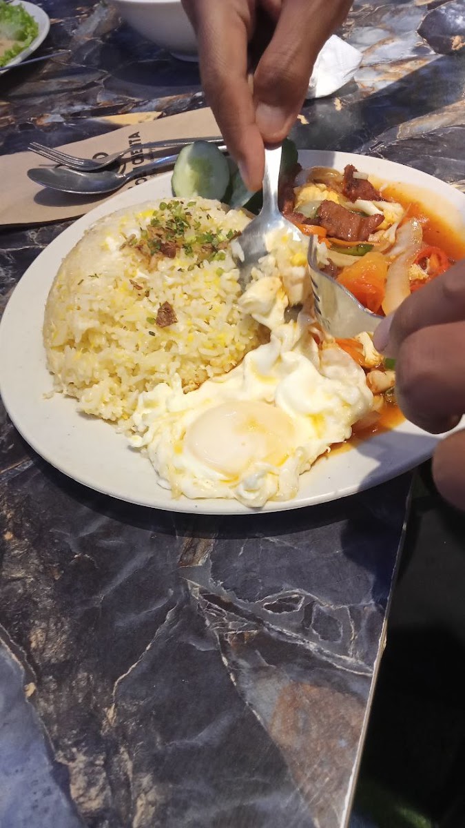 Kedai Makan R&r Koepi Chenta Cafe-6