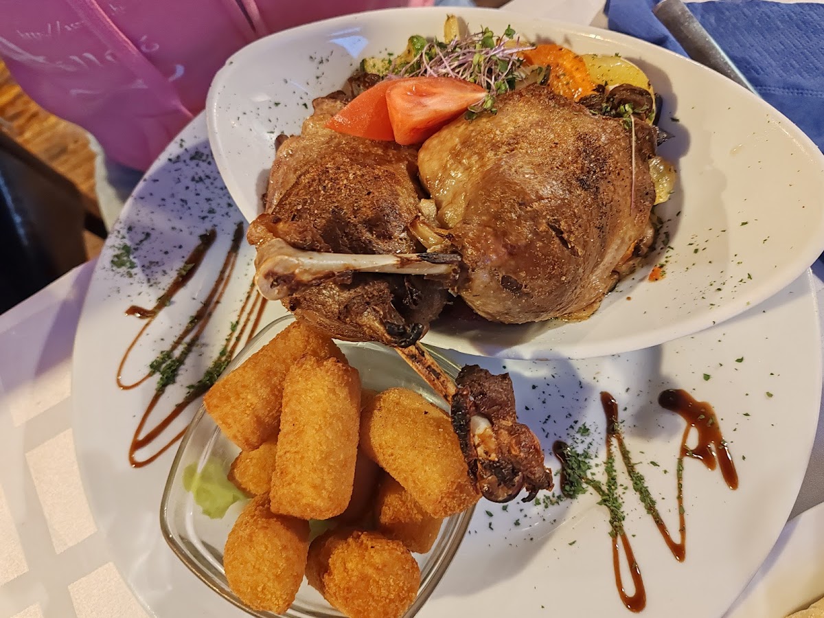 Kert Étterem Caffé & Grill-4