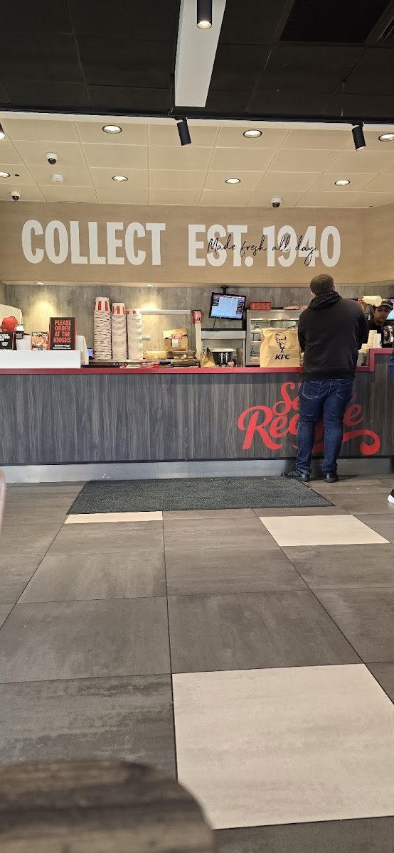 Kfc Bristol - Hengrove Leisure Park-4