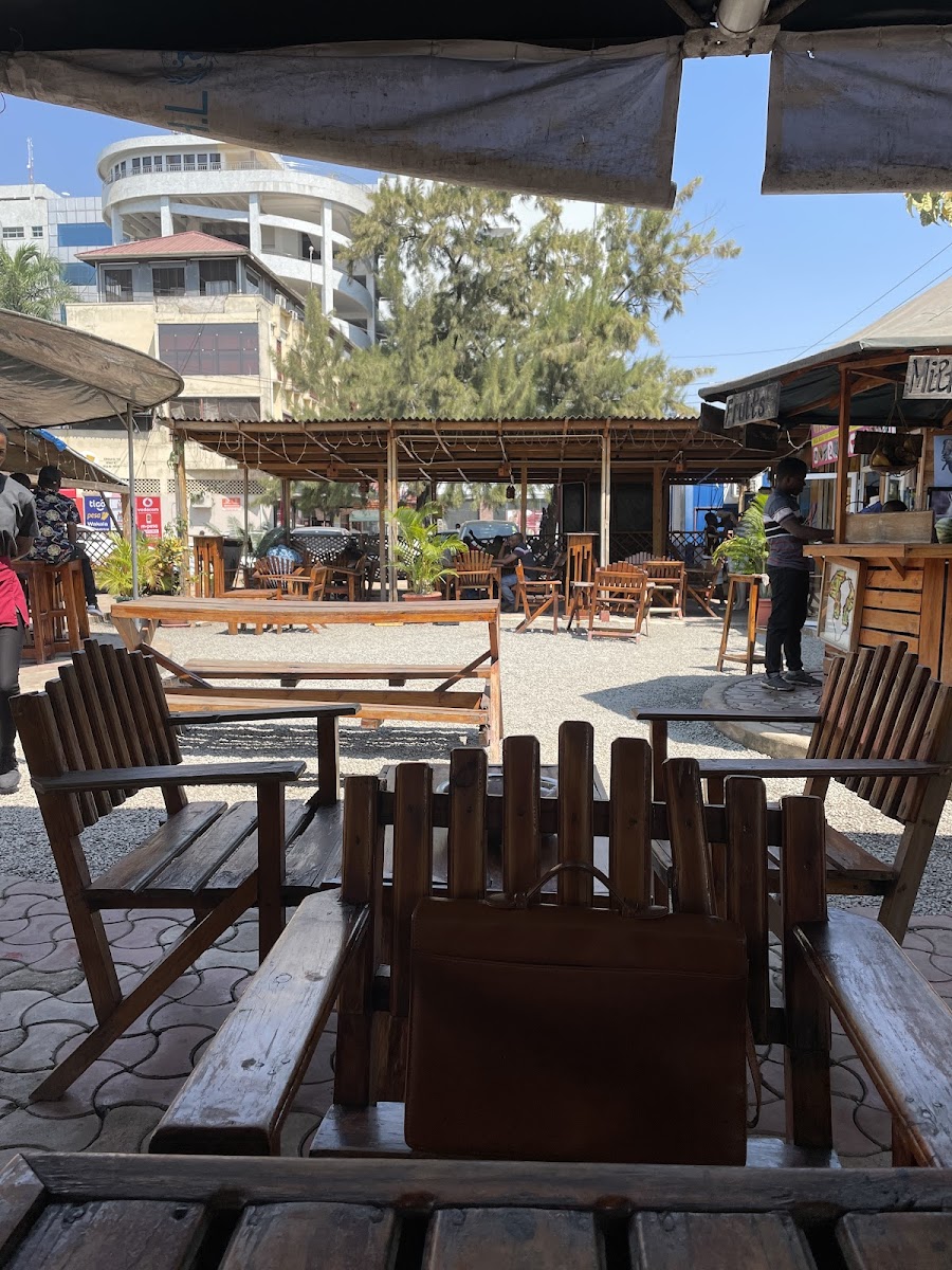 Kijiji Bar & Grill