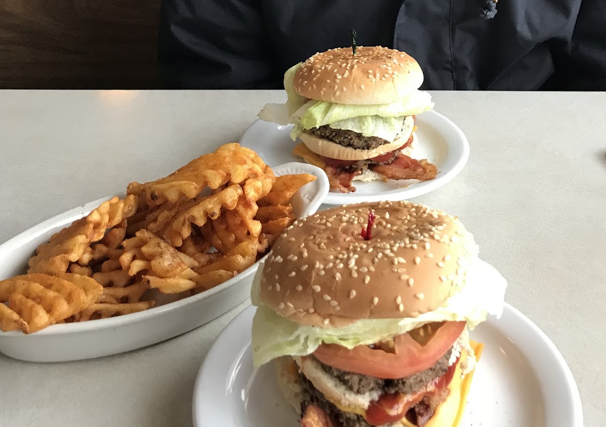 Kingburger Restaurant-9