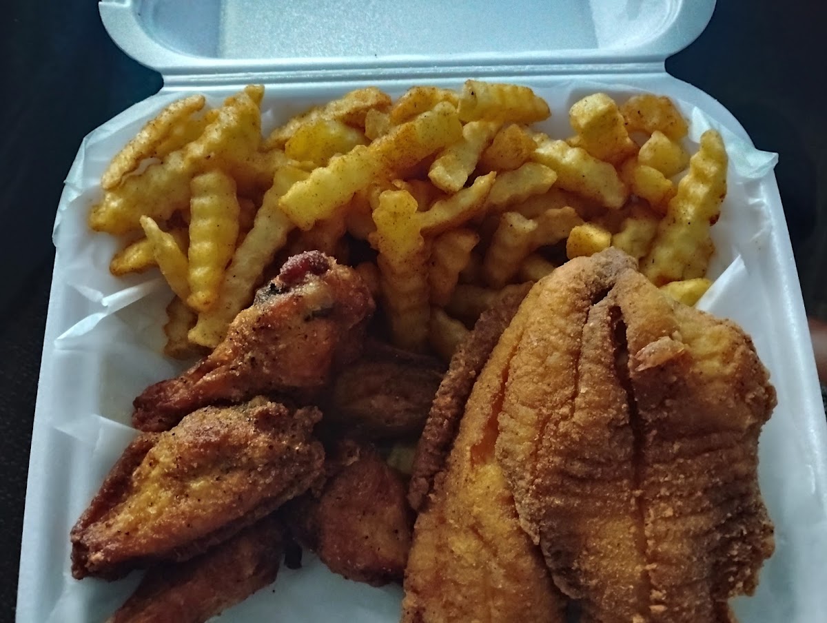 Kingdom Seafood Market-4