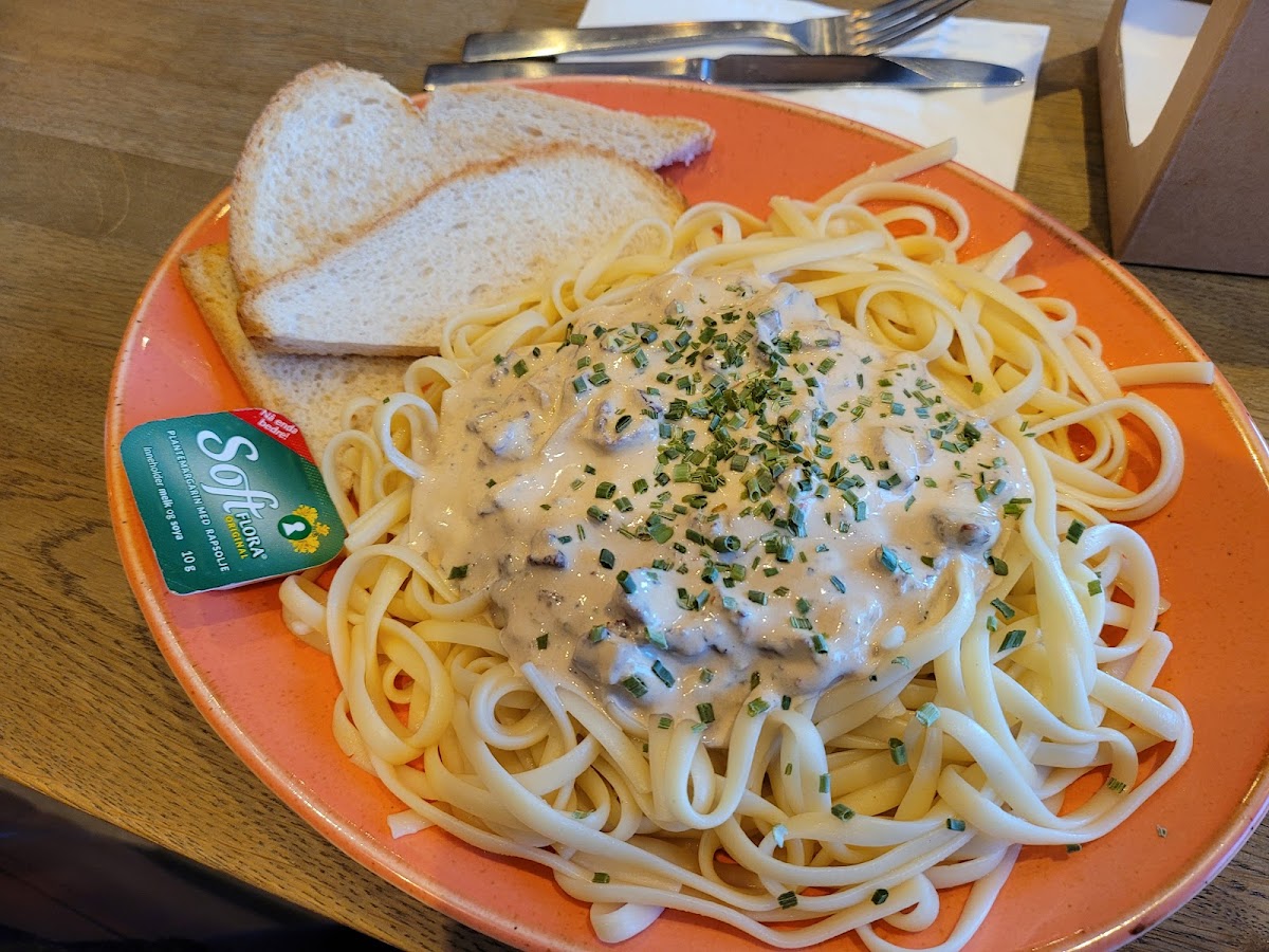 Kjell's Cafe-7