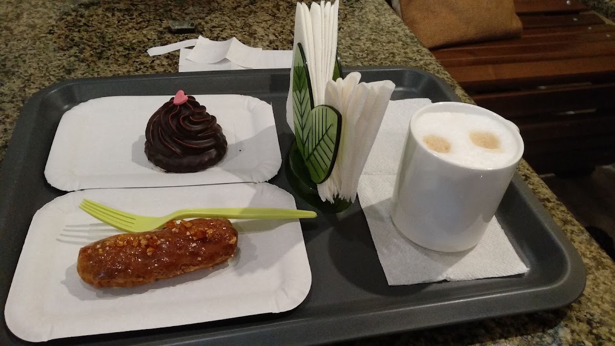 Klaus Cafe-2