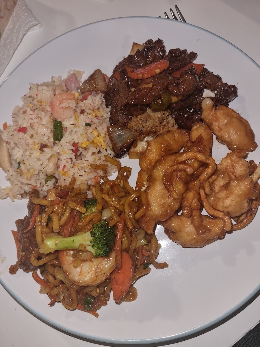 Kong's Chinese Bistro-5