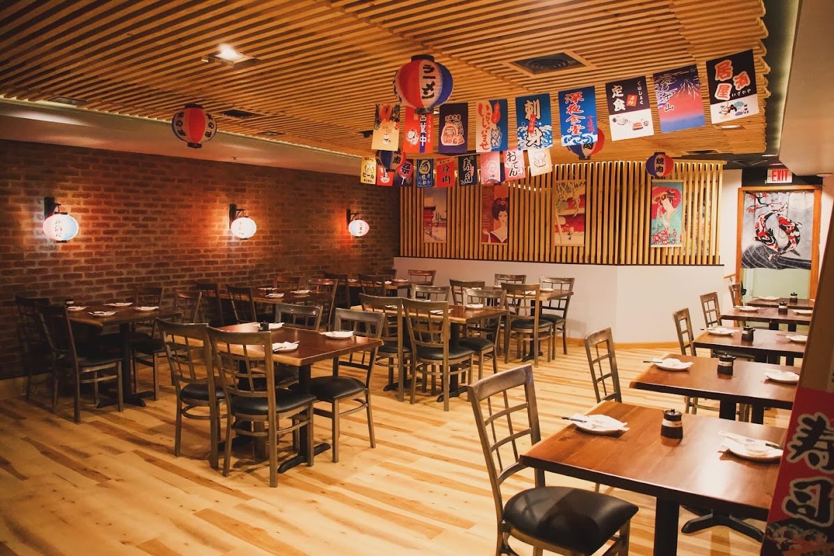 Kujira Sushi & Bar