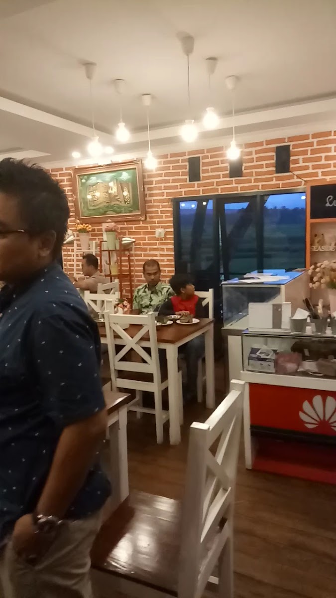 Kuninan Restaurant-2
