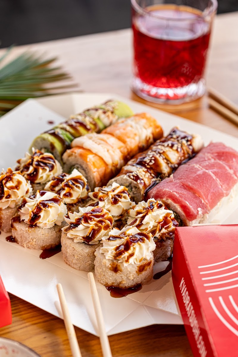 Kvadrat Sushi@pizza (Vynnyky)-9