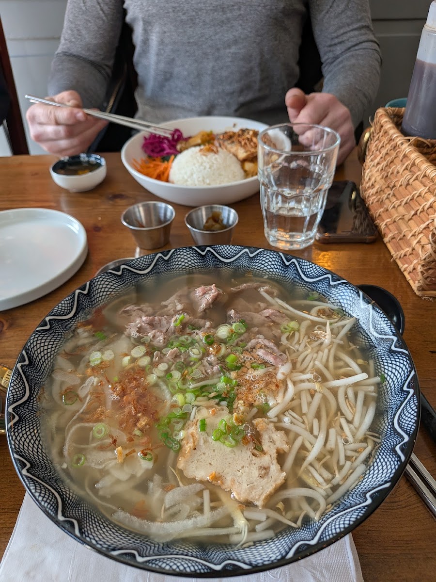 Là Anh - Authentic Vietnamese & Lounge-4
