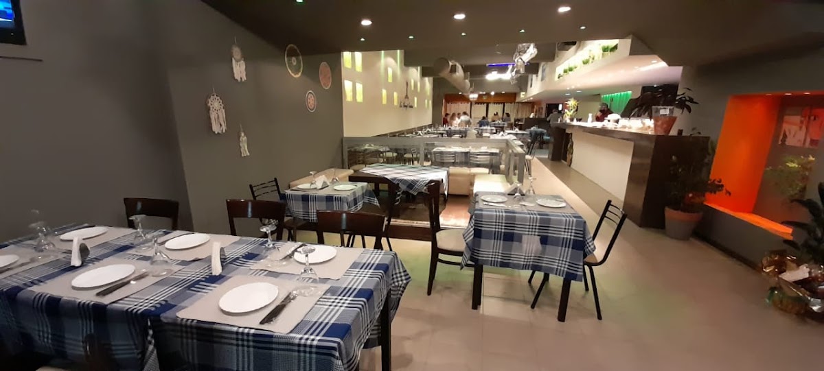 La Arroyo Cantina