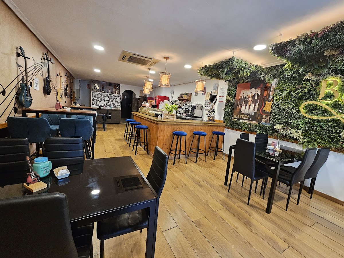La Barra Del Músico