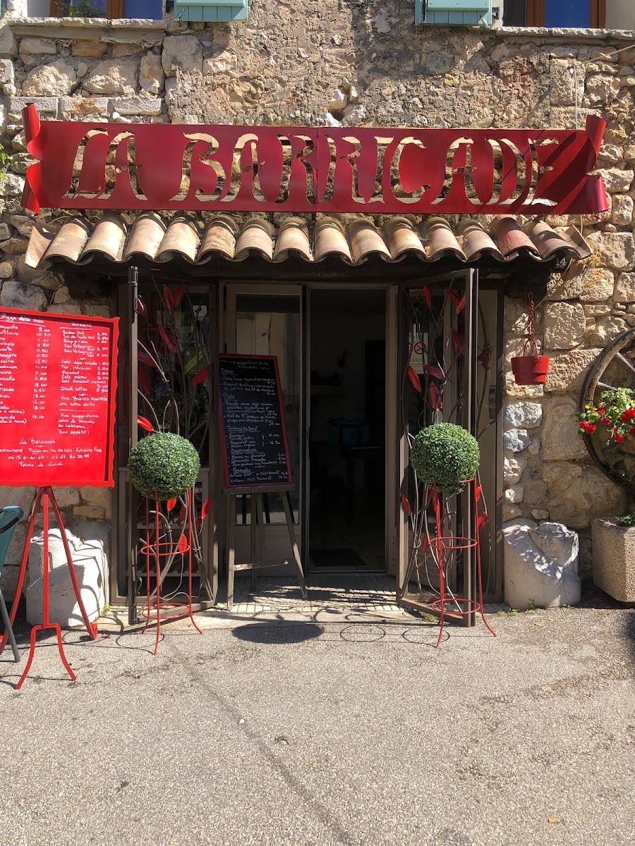 La Barricade