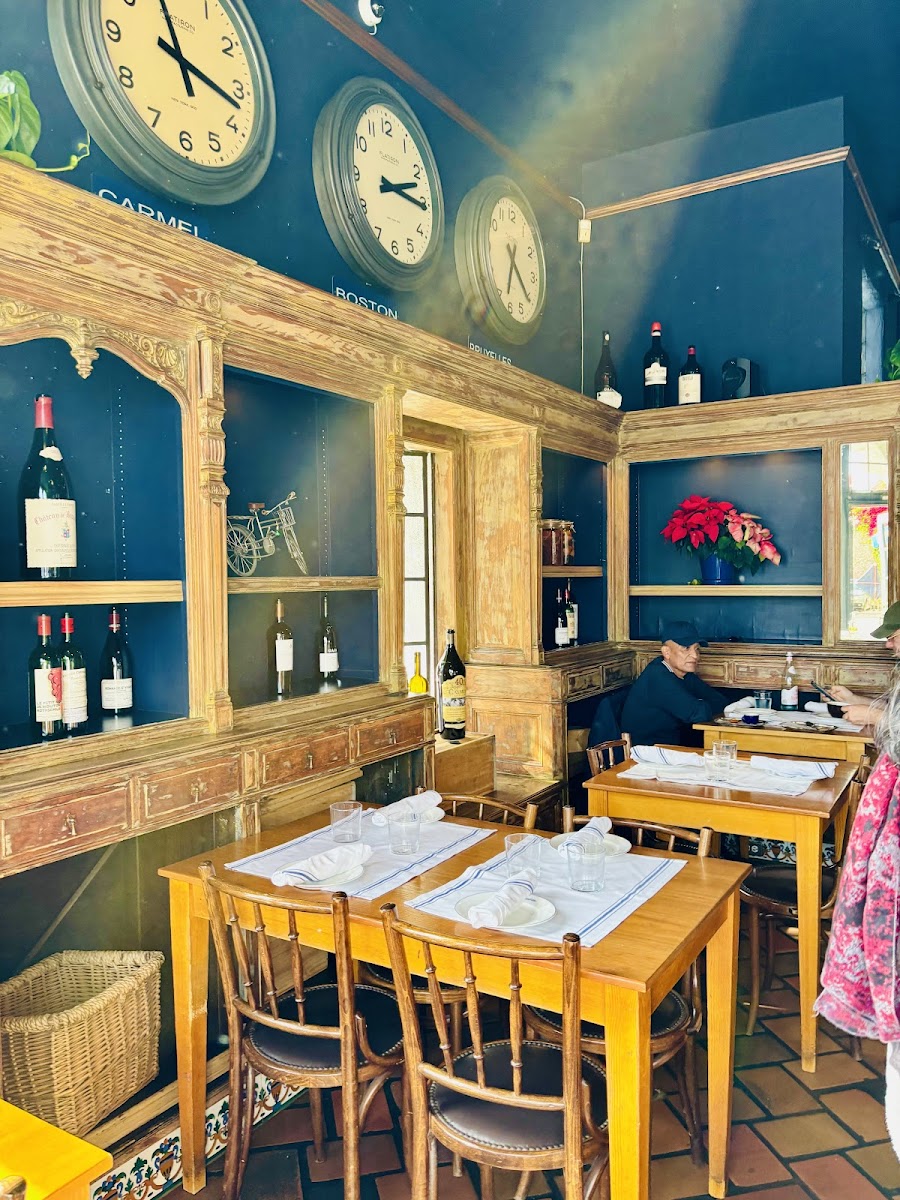 La Bicyclette Restaurant
