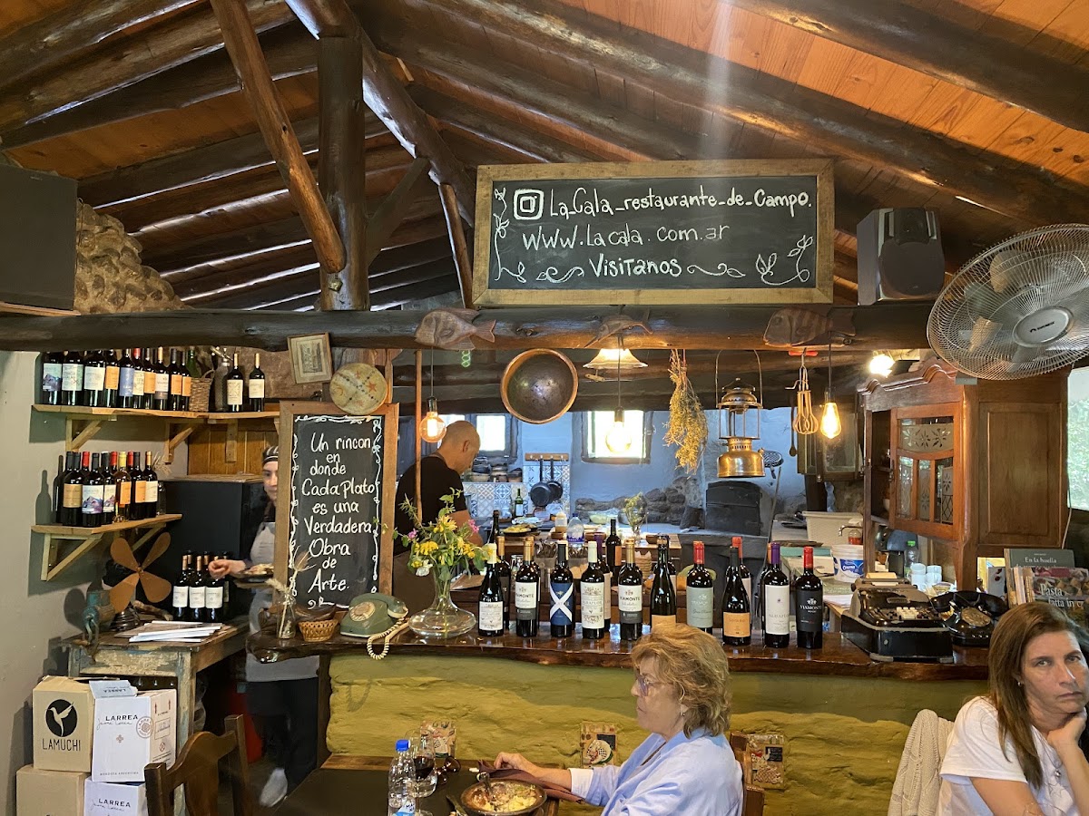 La Cala - Cocina De Campo & Vinos-3