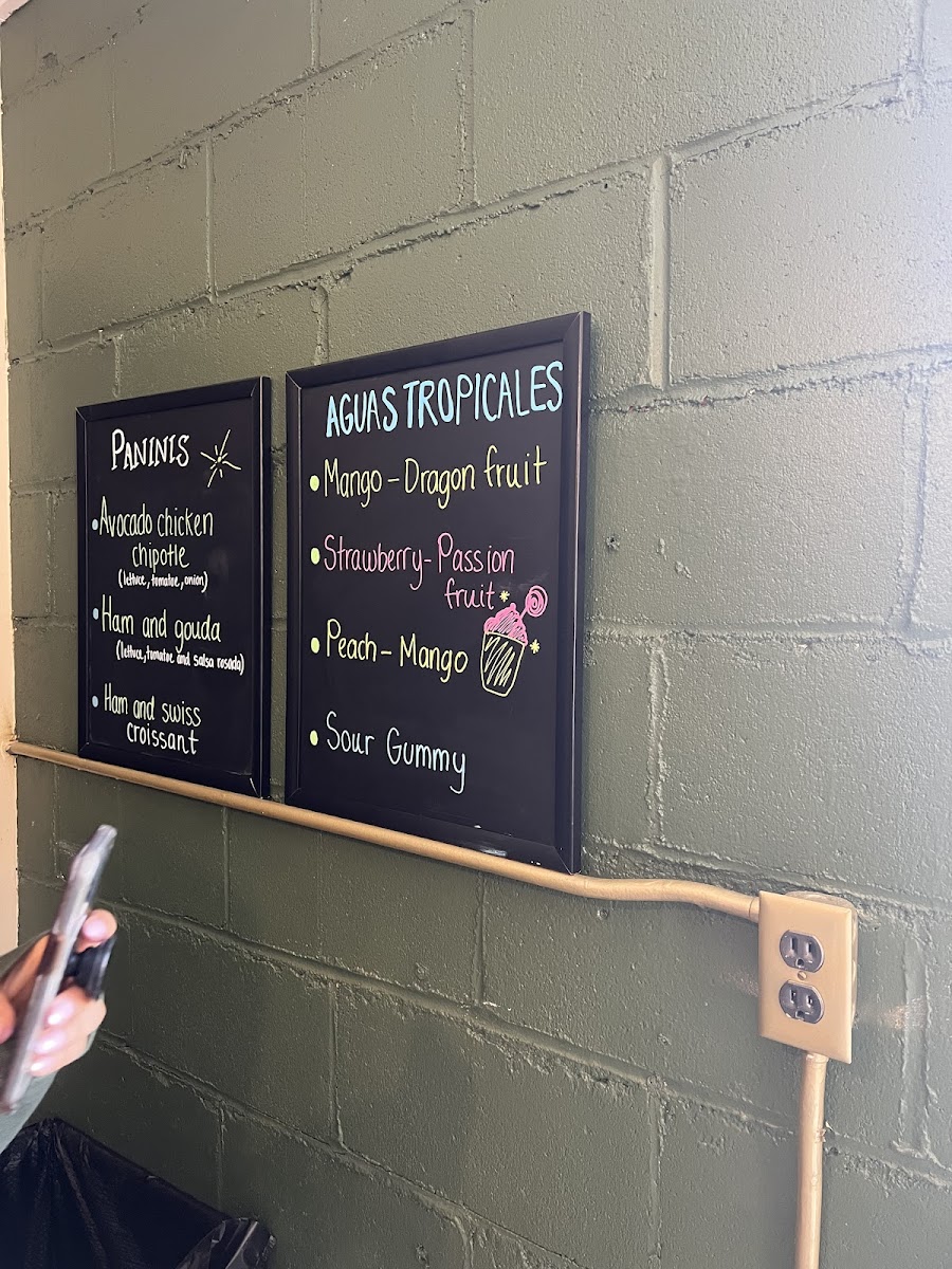 Menu La Calle 8 Cafe-5
