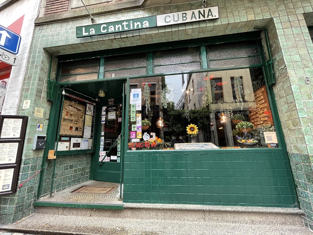 La Cantina Cubana