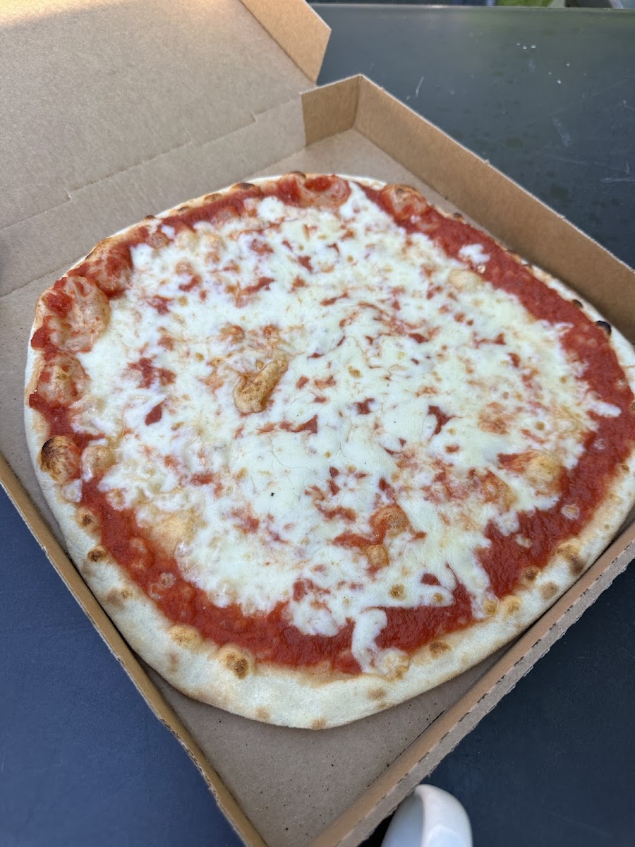 La Cucina Pizza-10