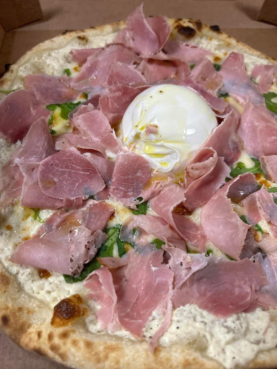 La Cucina Pizza-3