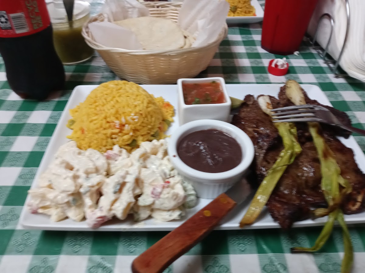 La Esquina Del Sabor Chapin-10