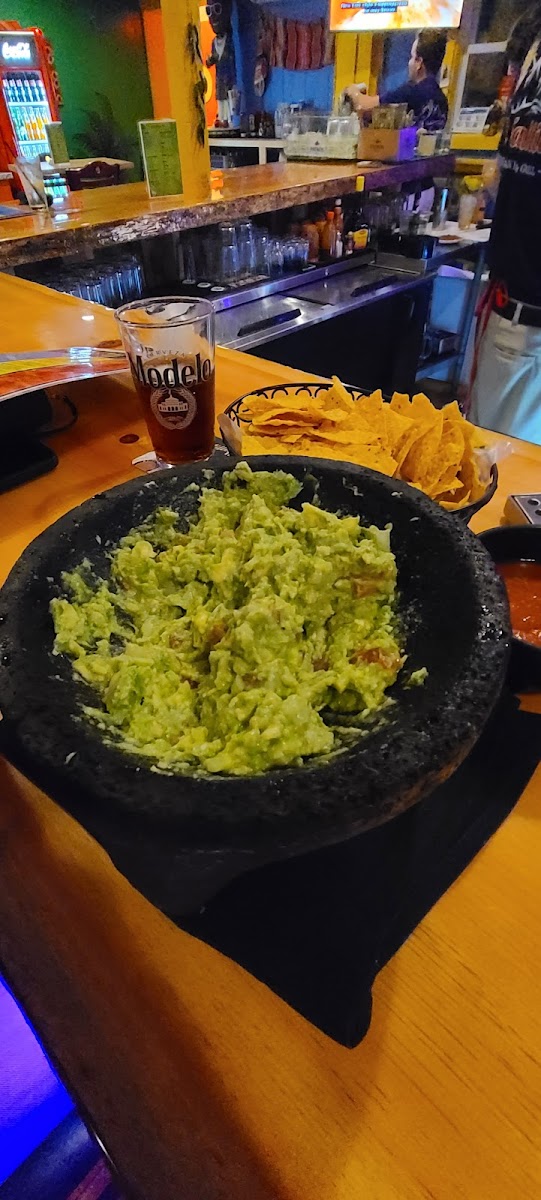 La Familia Mexican Bar And Grill-5