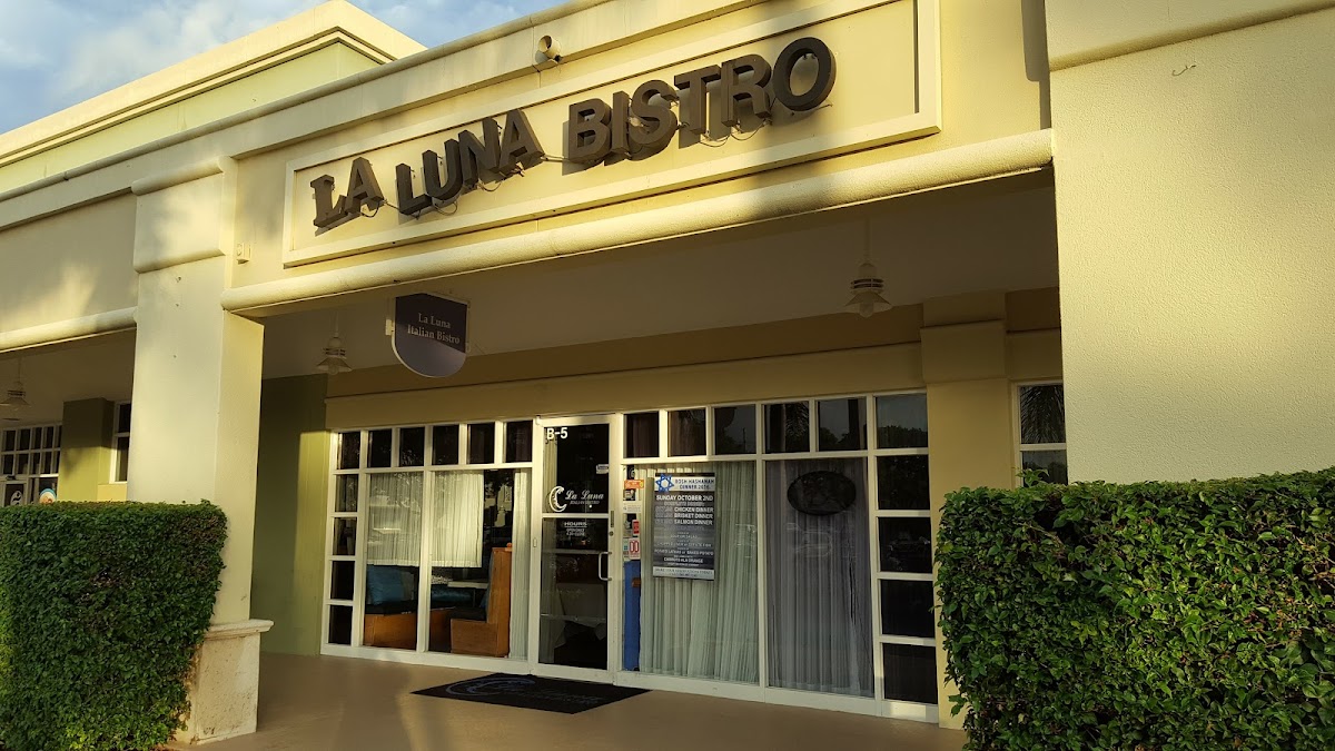 La Luna Italian Bistro & Bar