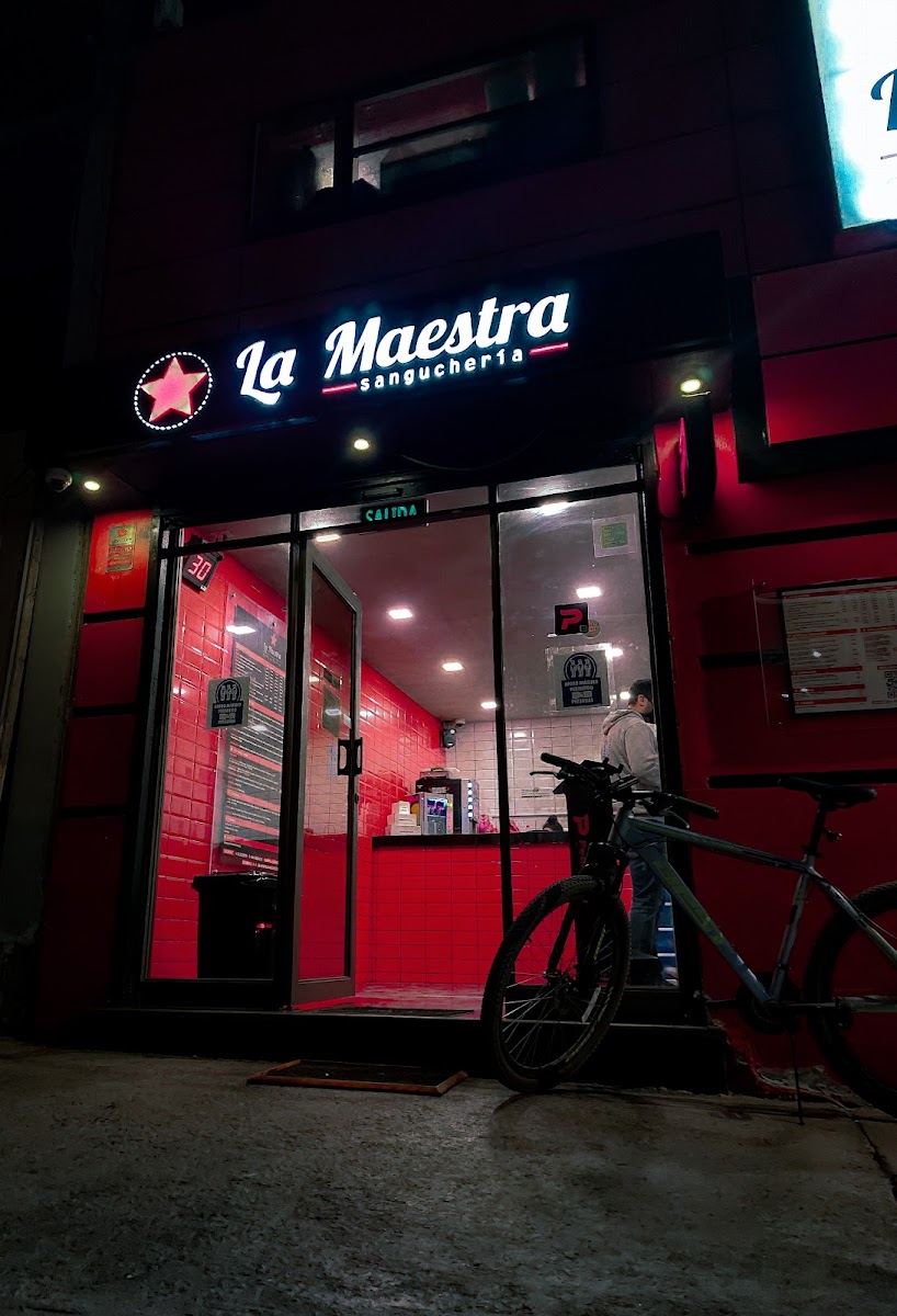 La Maestra Sanguchería