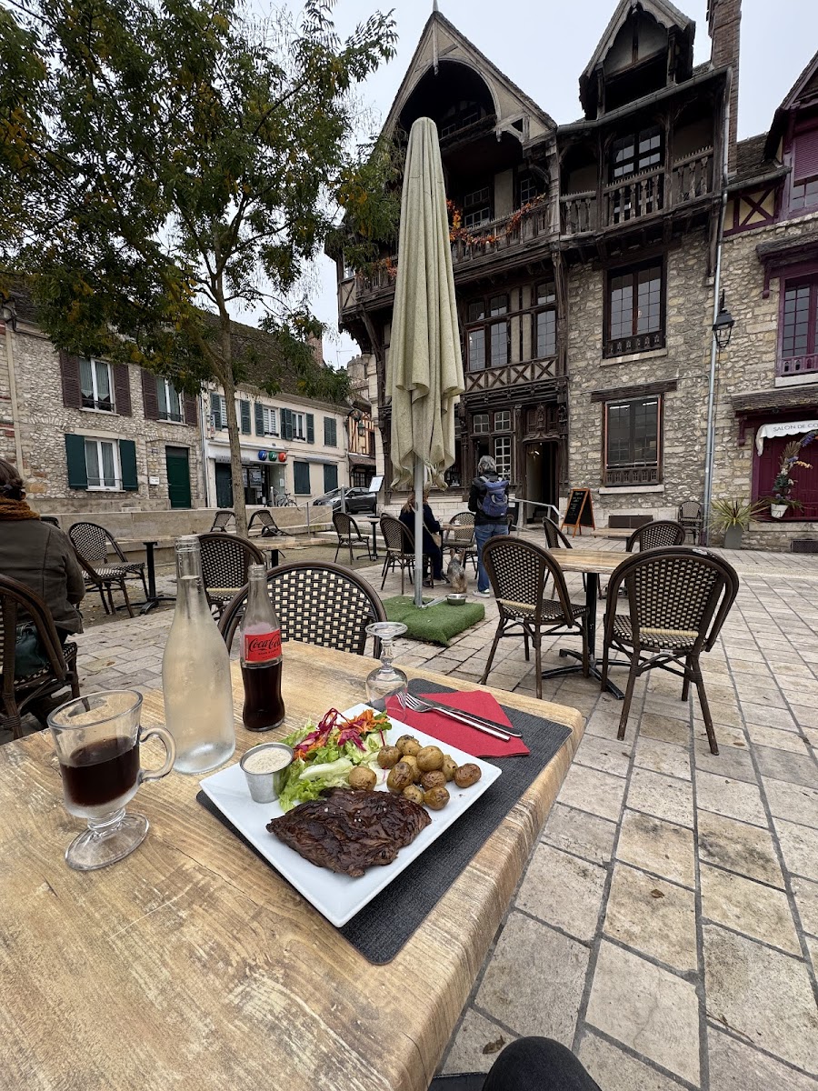 La Maison Des Arts