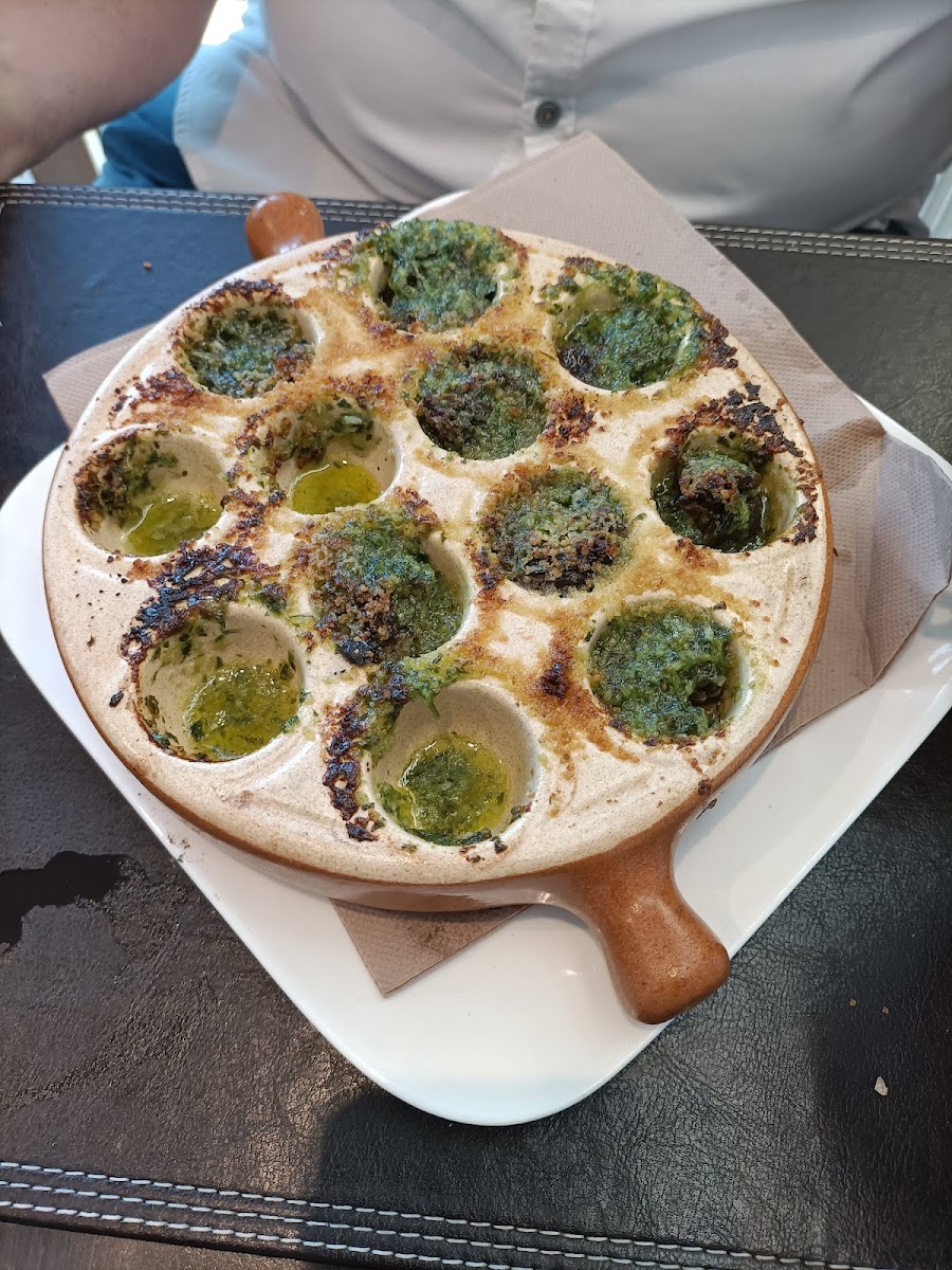 La Marina - Restaurant Et Pizzeria-8