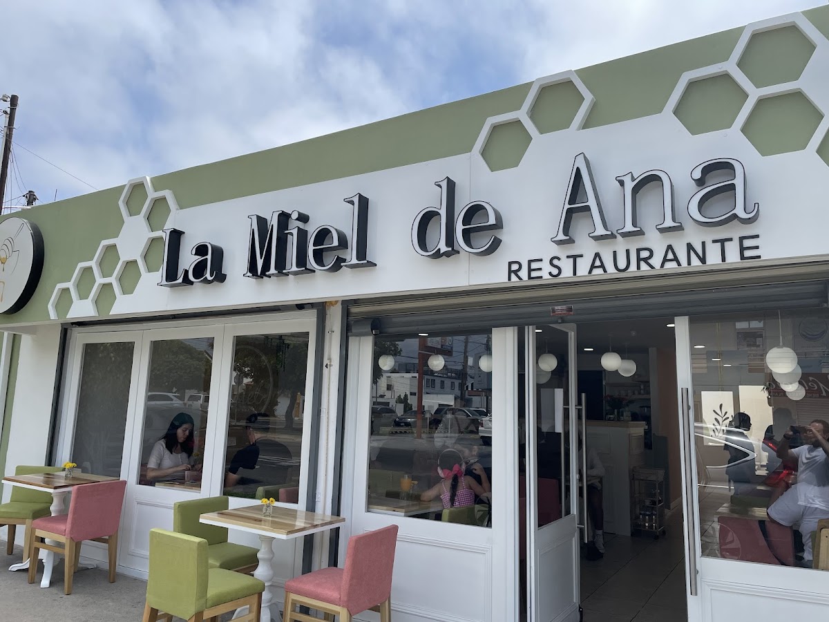La Miel De Ana Restaurante Sucursal Playas