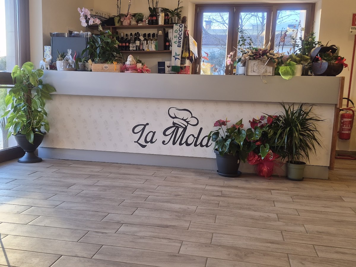 La Mola Ristorante Pizzeria-2