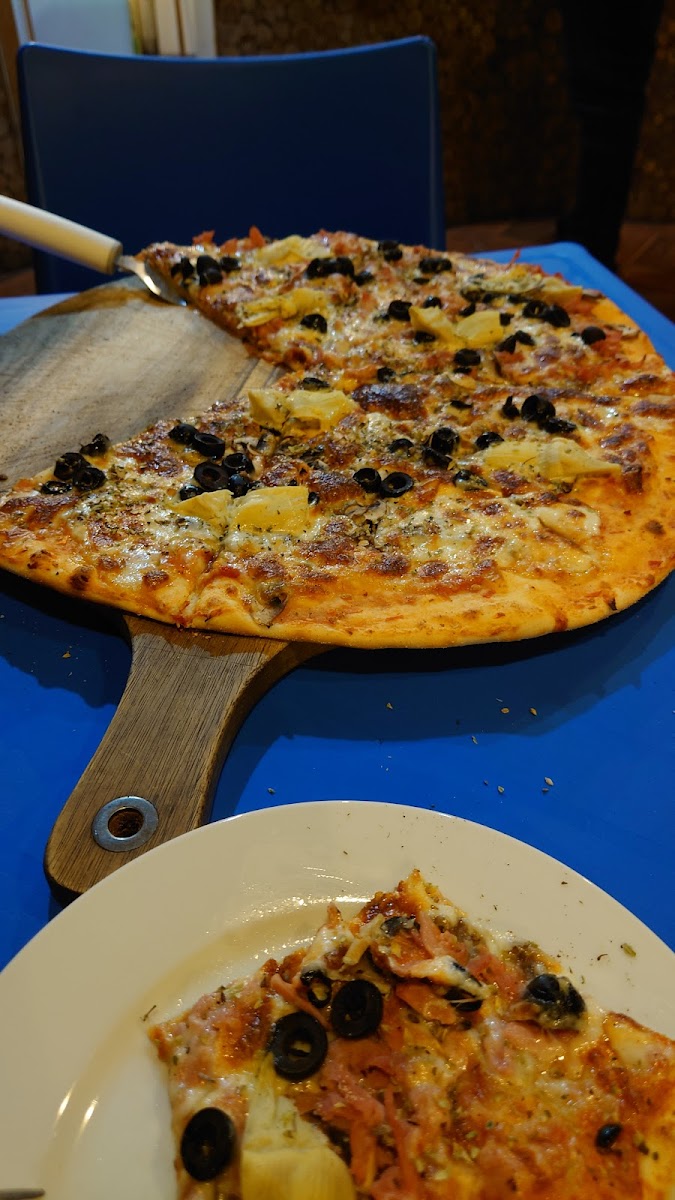 La Mona Pizza-9