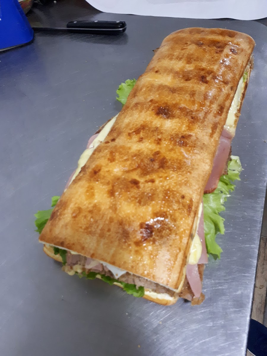La Nueva Pronto Pizza