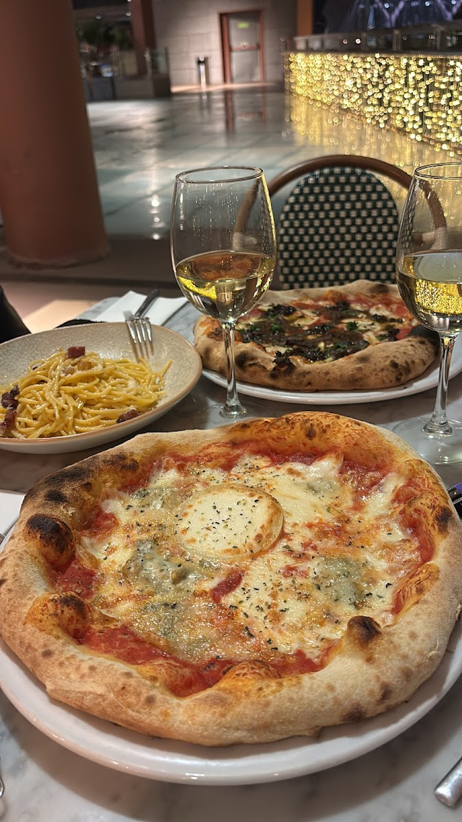 La Piazza Aqua-4