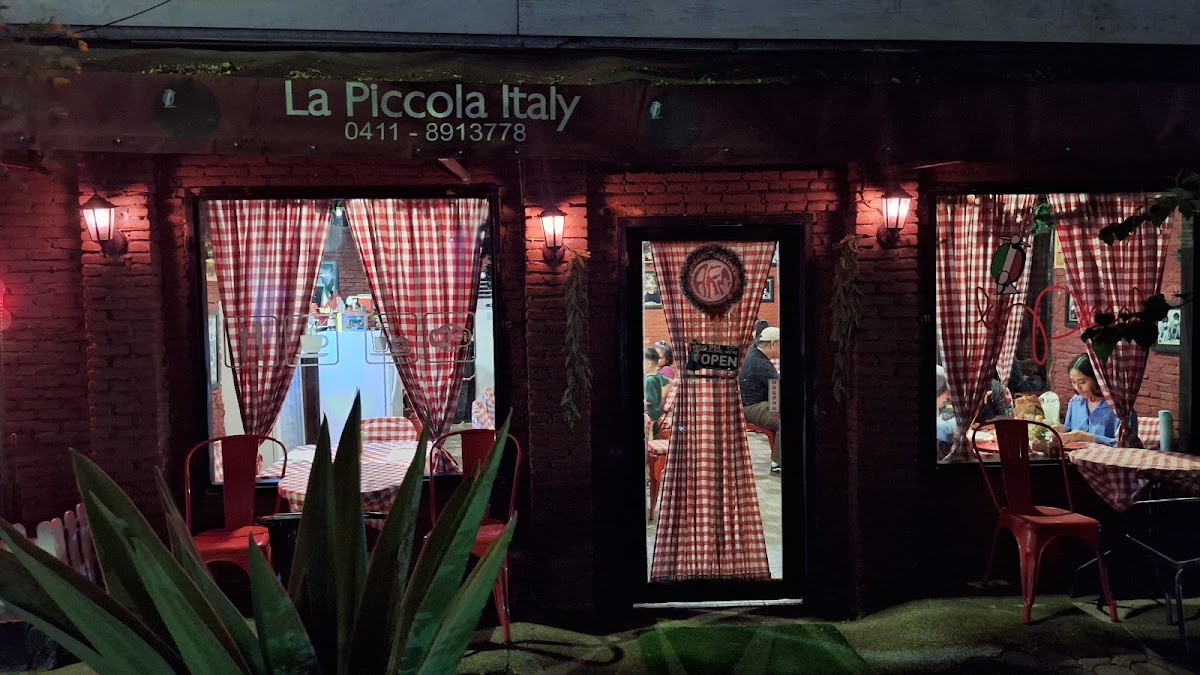 La Piccola Italy - Makassar