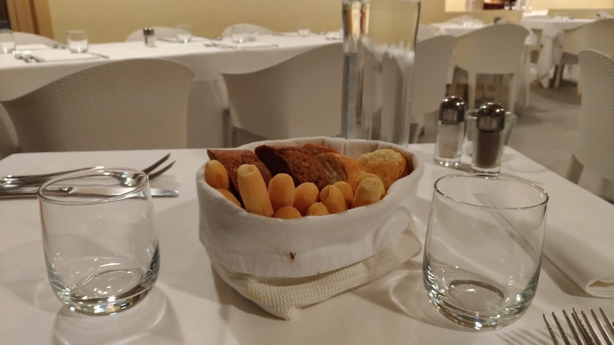 La Prateria Steakhouse & Sports Bar-10