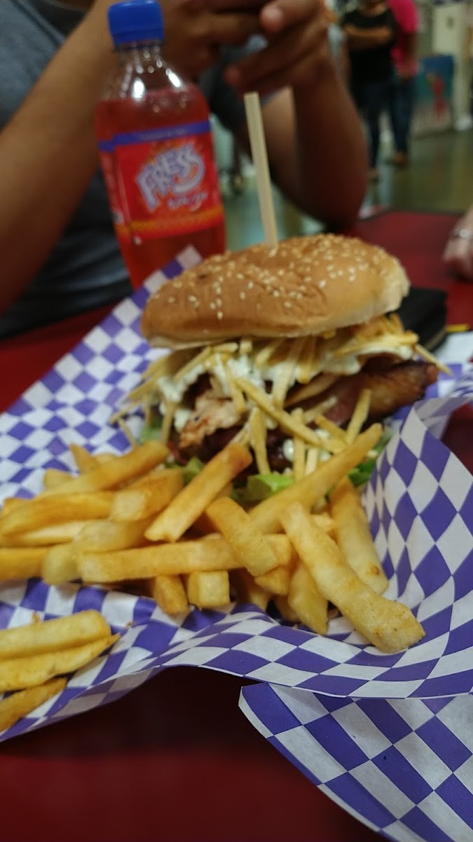 La Sabrosita Restaurant & Catering-4