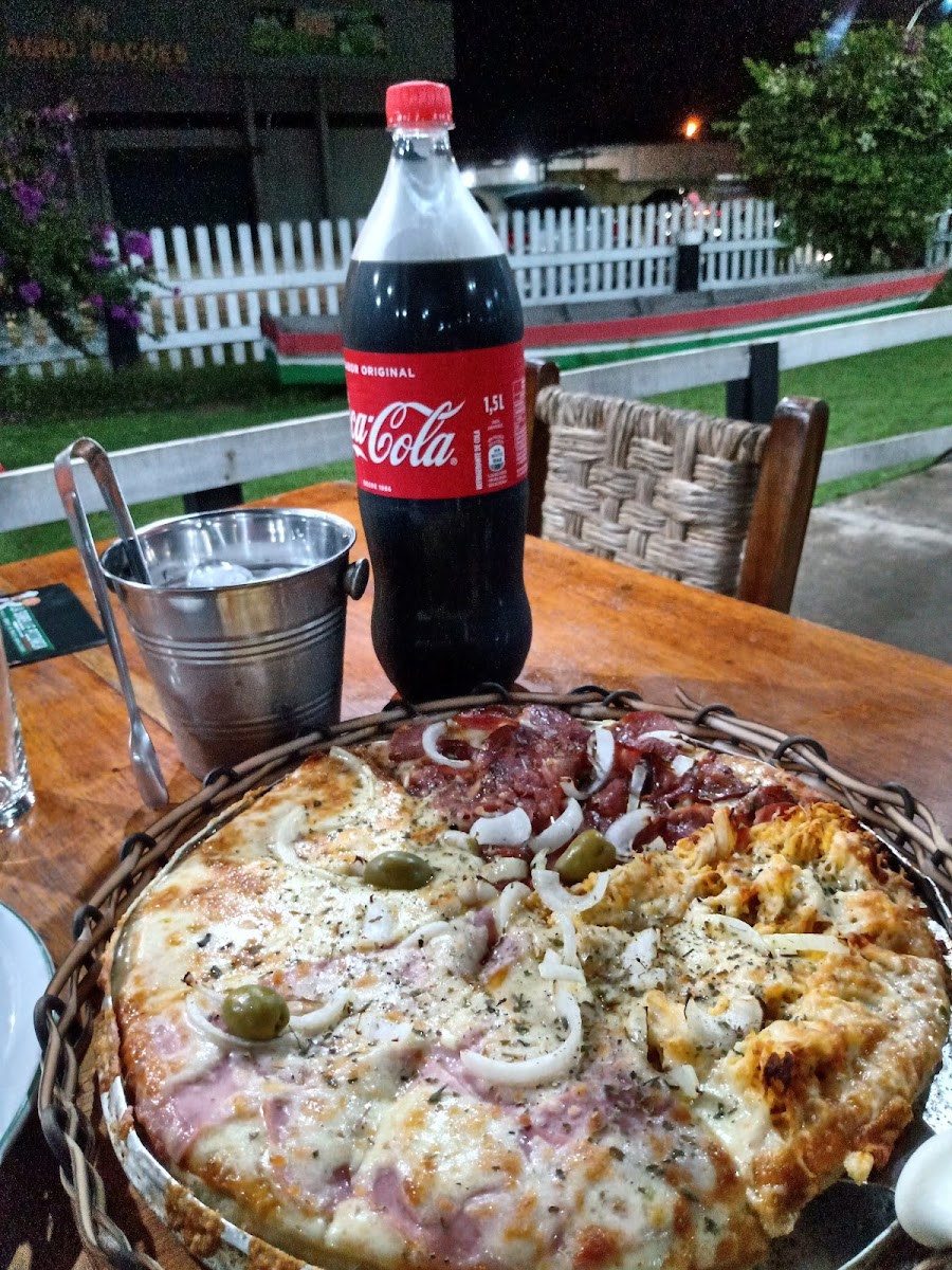 La Sorelle Pizzaria-10