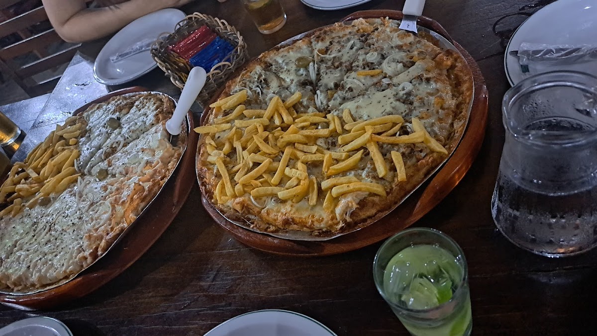 La Sorelle Pizzaria-3