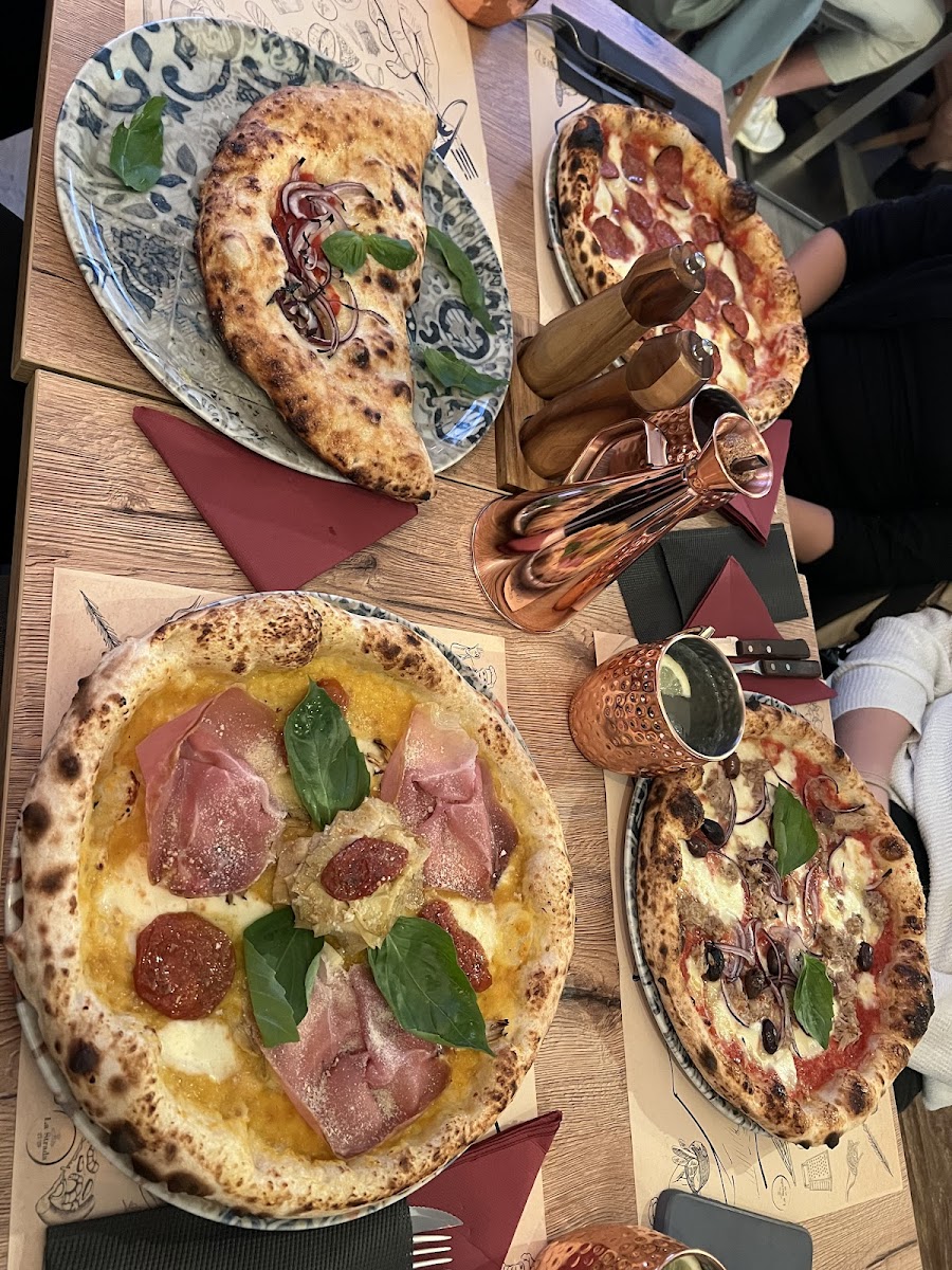 La Strada 27/29-6