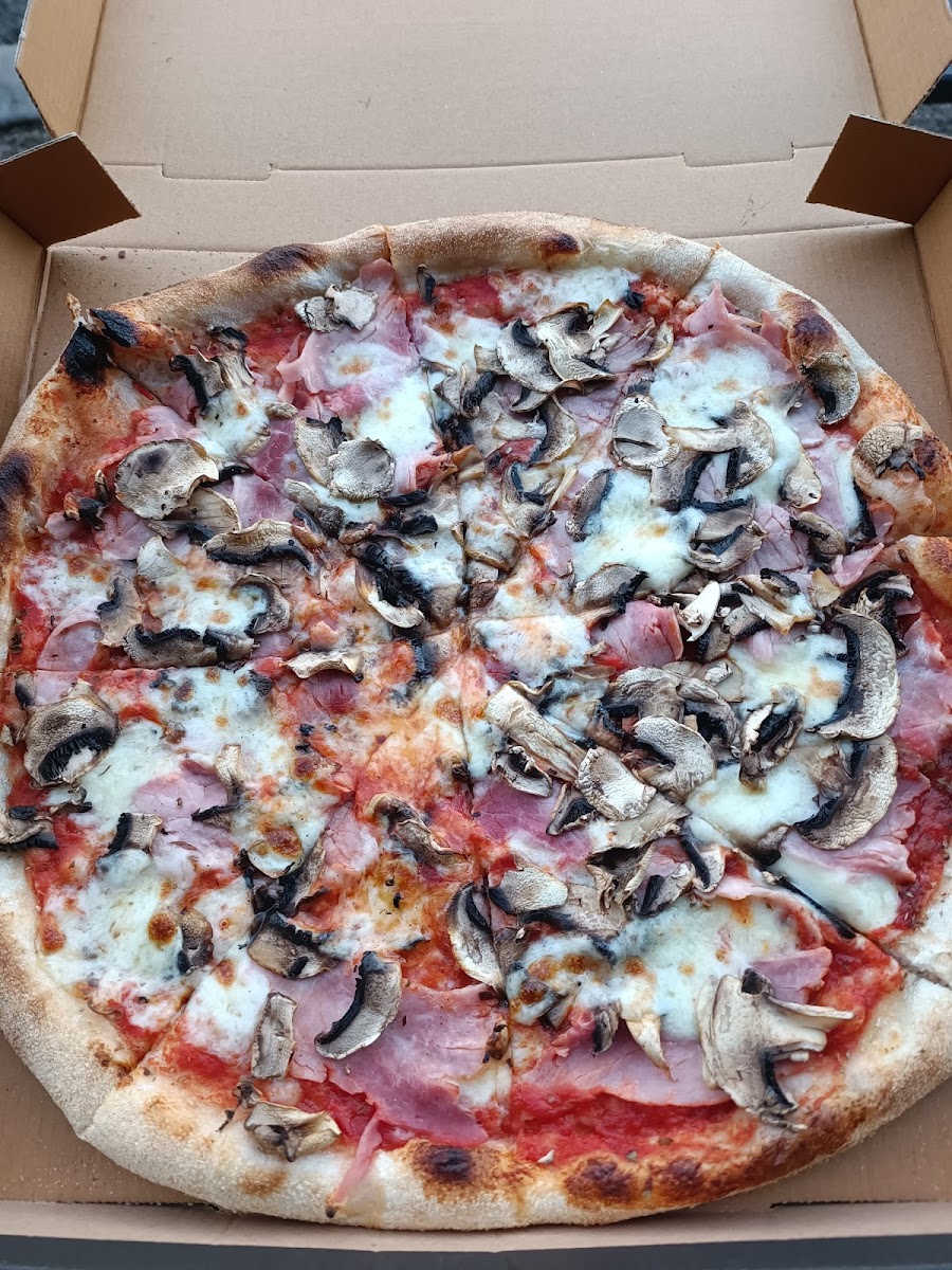 La Table Des Ducs - Camion Pizza-7