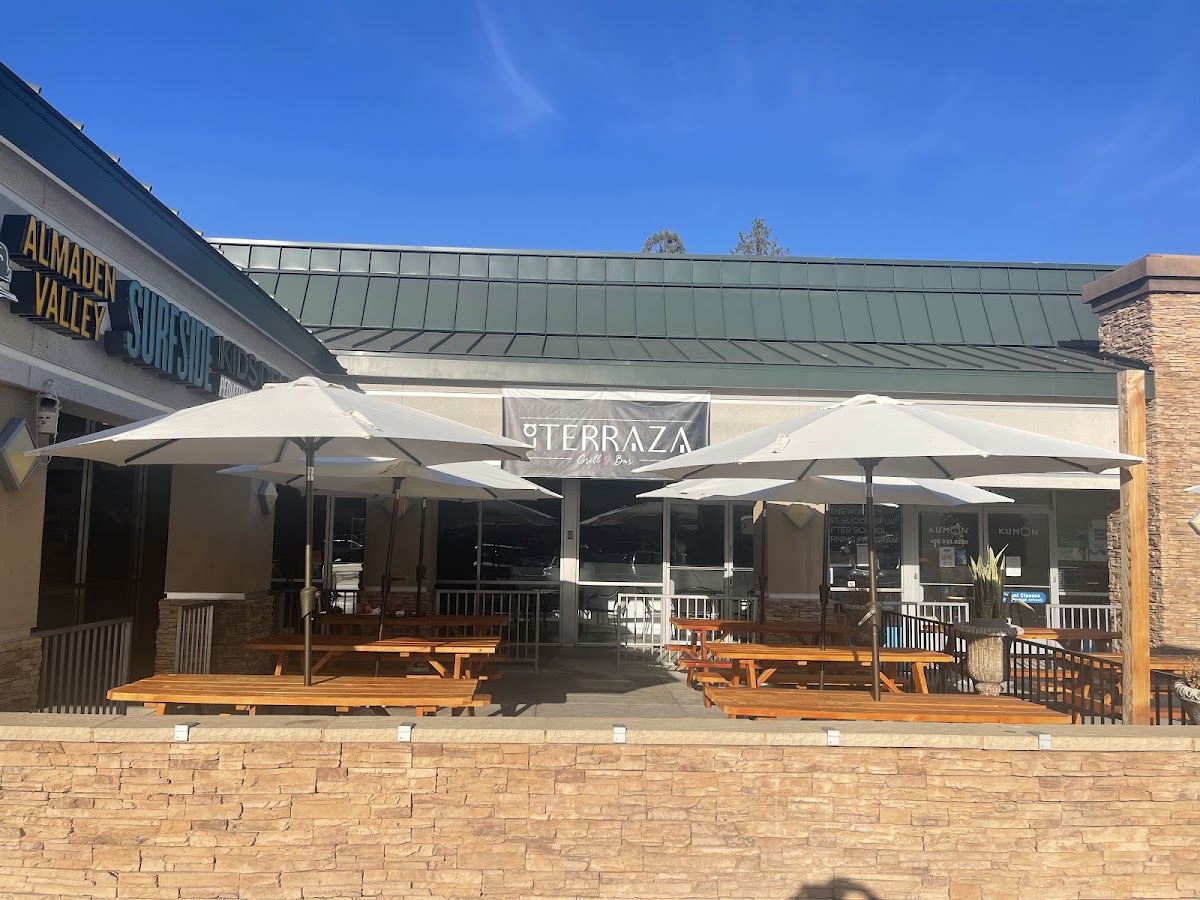 La Terraza Grill & Bar