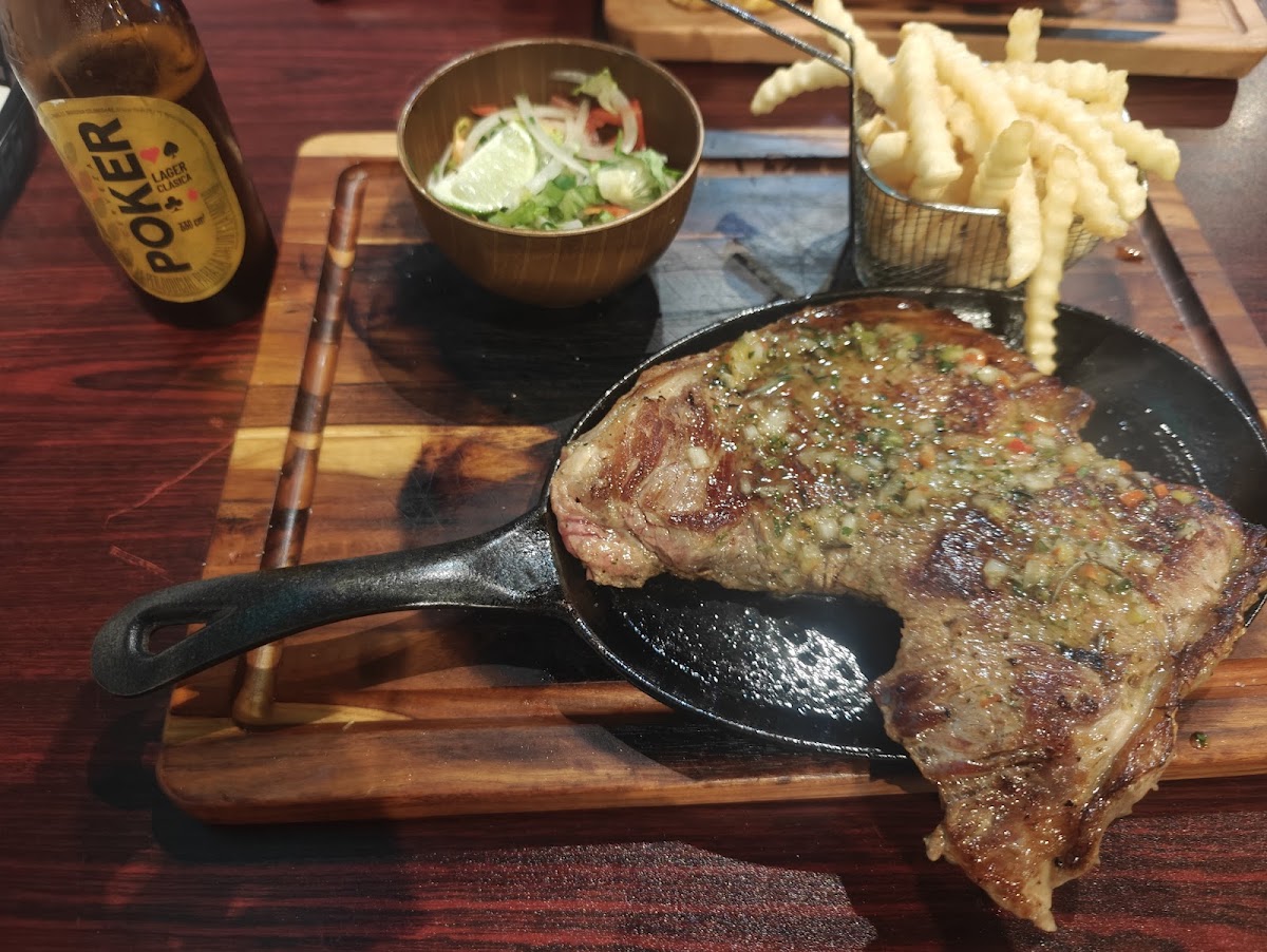 La Terraza Grill & Bar-6