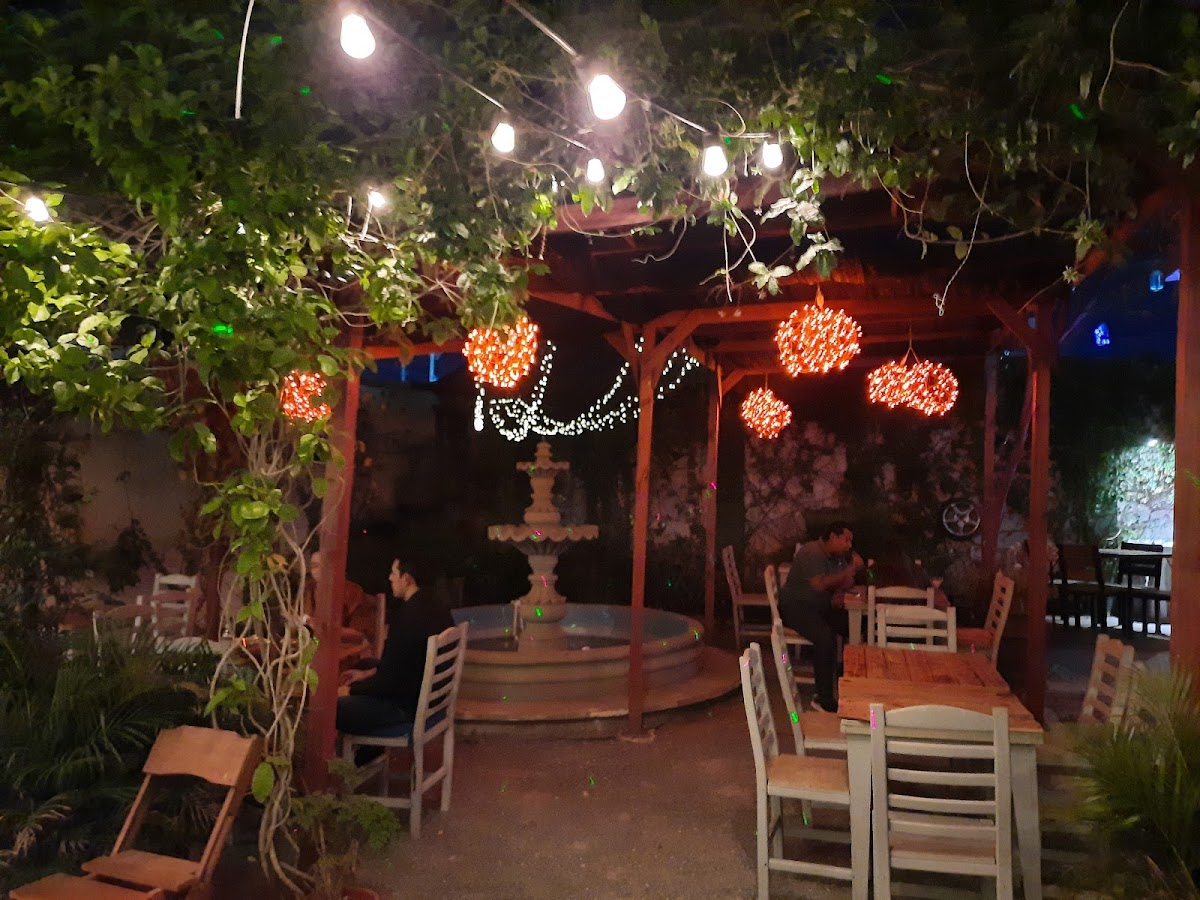 La Tiznada Parrilla - Bar