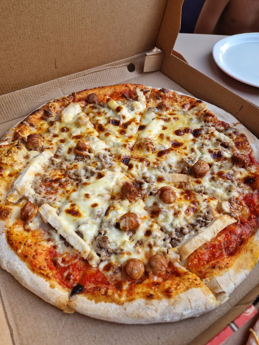 La Tour De Pizz-5