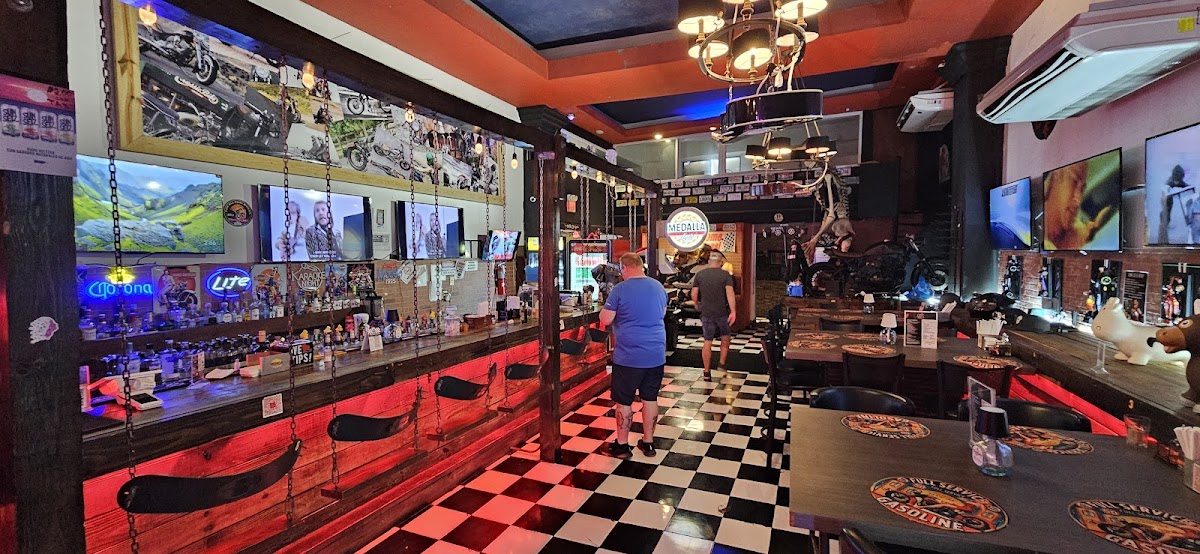 La Vaca Enfurecida Bikers Bar & Grill San Juan