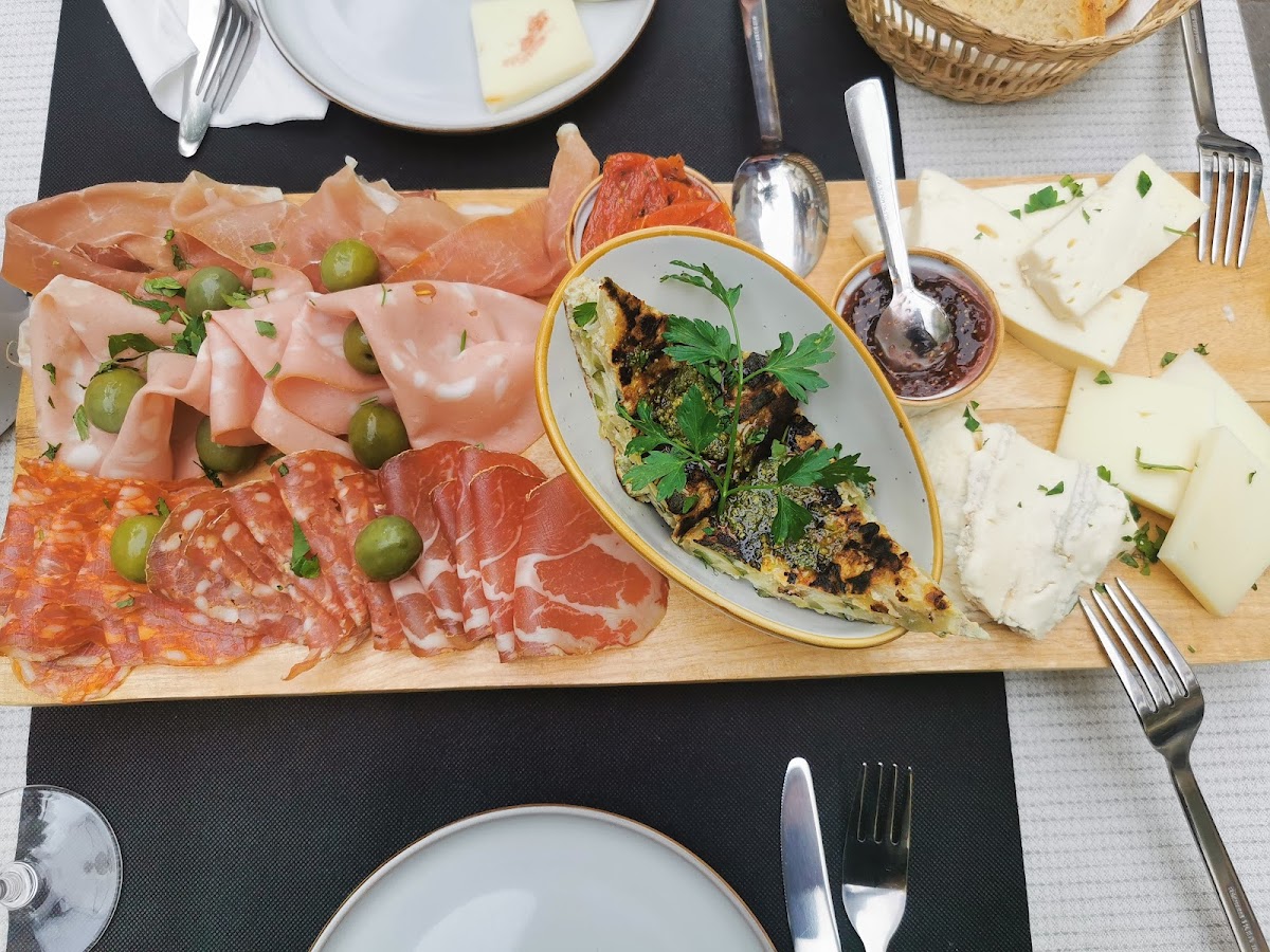 La Vita É Bella-6