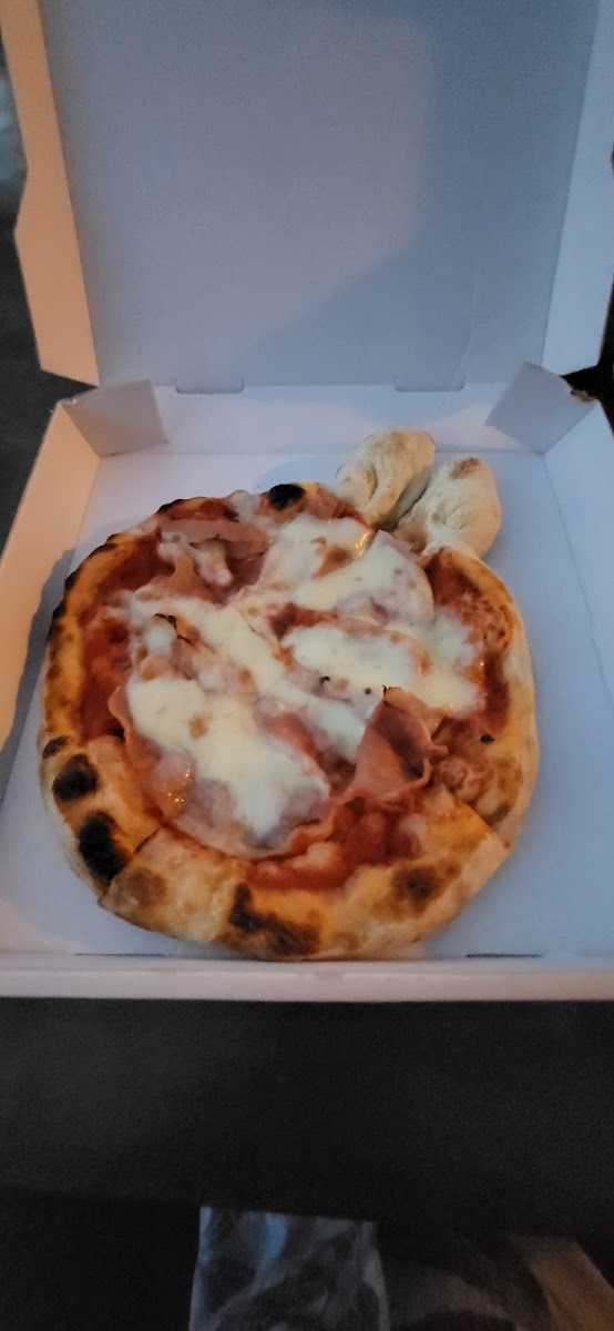La Vita È Pizza-5