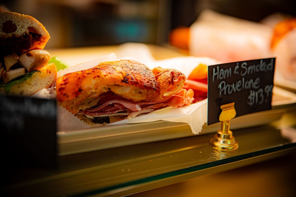 Lago Pizza & Pasta Bar-9
