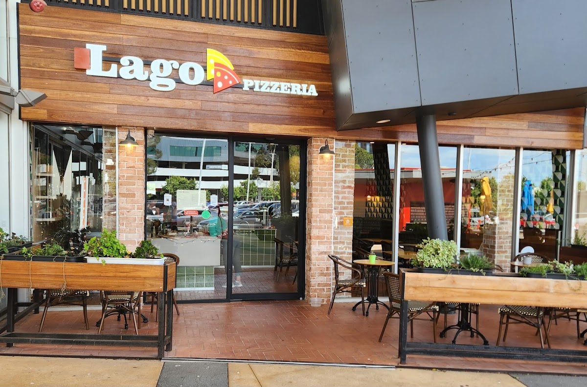 Lago Pizzeria