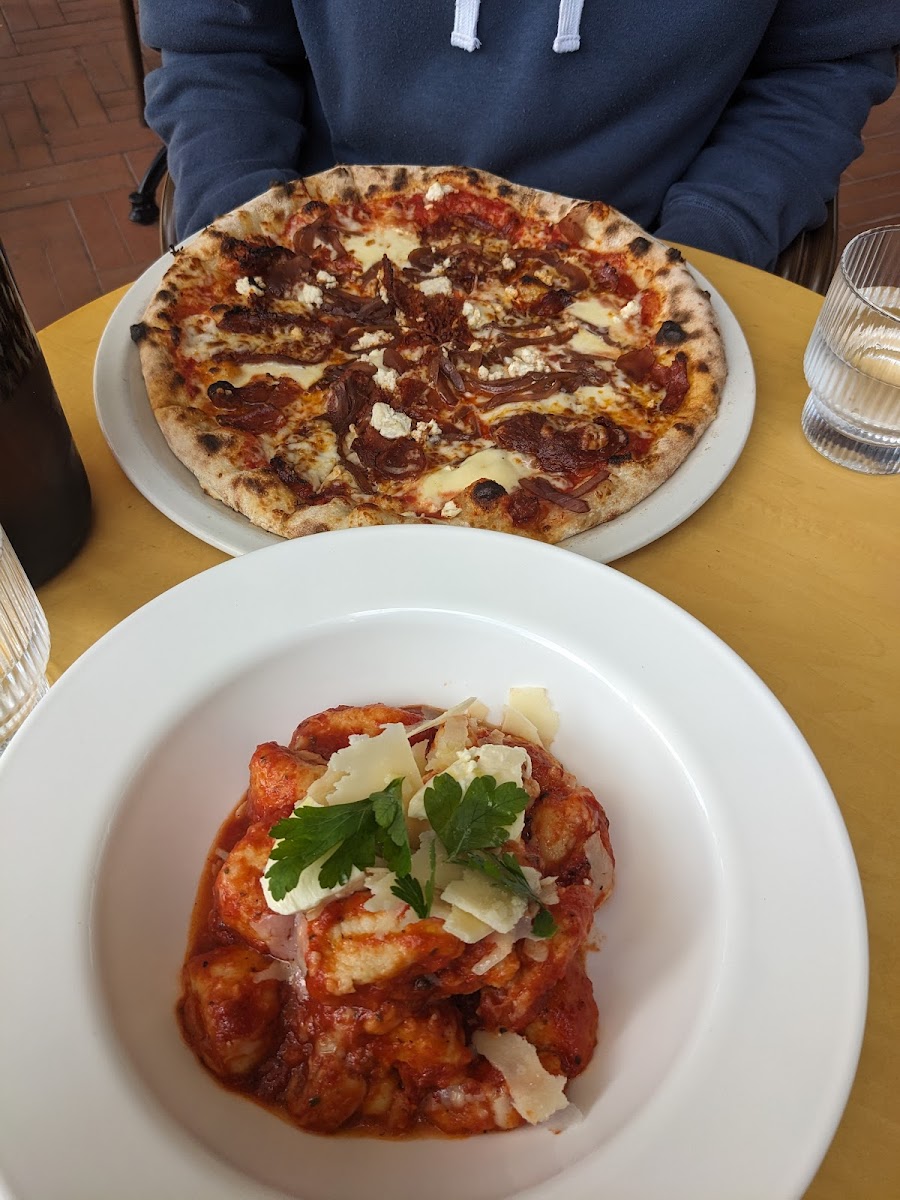 Lago Pizzeria-8